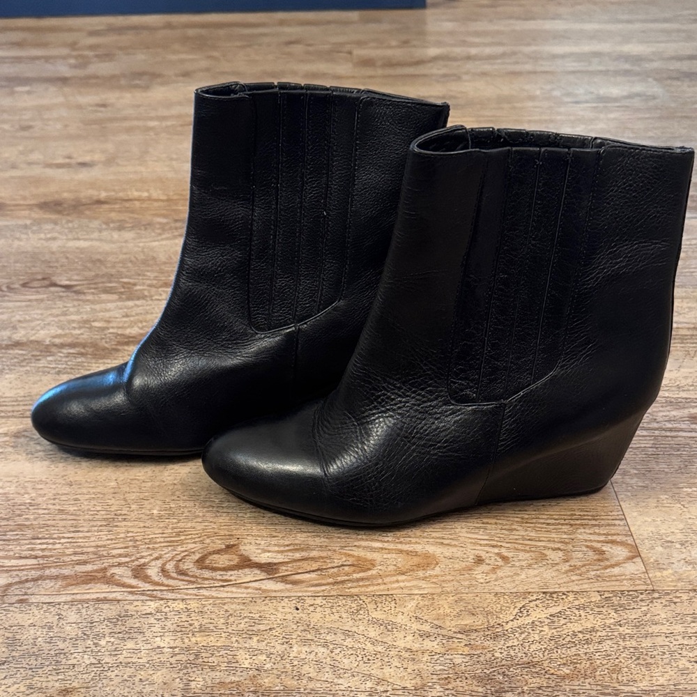 Nine West Black Leather Wedge Ankle Boots